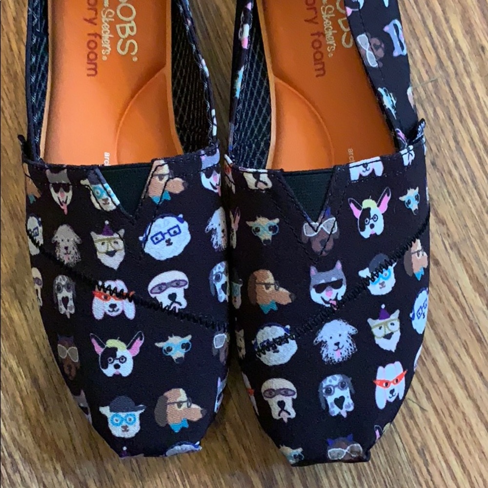 Skechers bobs dog print